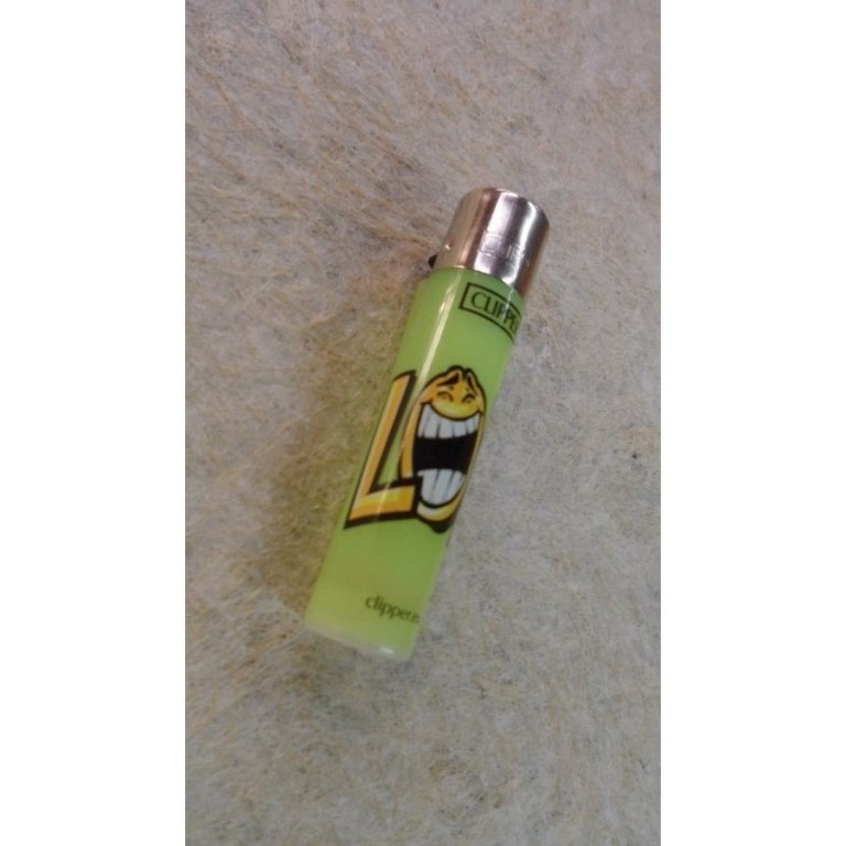 Briquet vert Lol