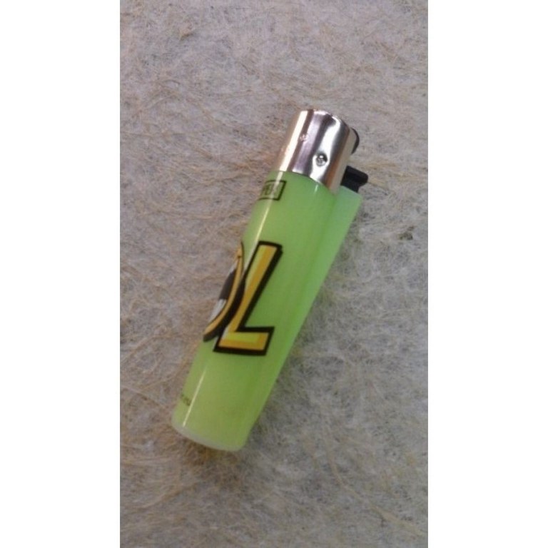 Briquet vert Lol