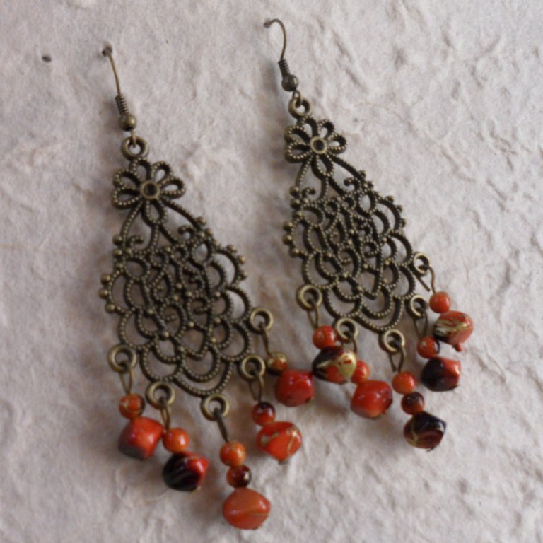 Pendants d'oreilles oranges/noirs Sunee