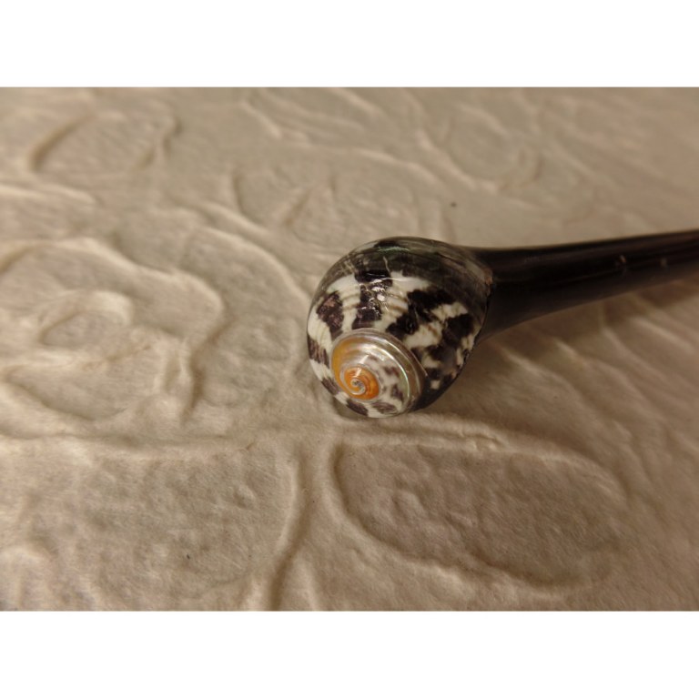 Baguette pic cheveux coquillage spirale blanche/noire