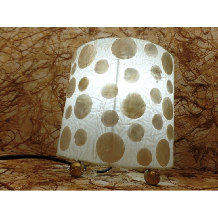 Lampe ovale blanche pastilles en nacre