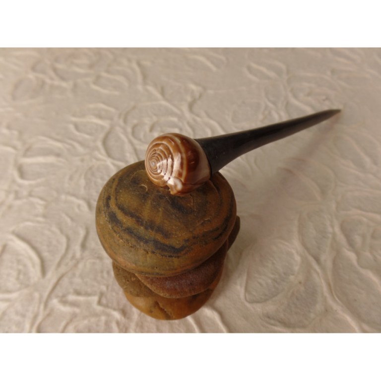 Baguette pic cheveux coquillage escargot