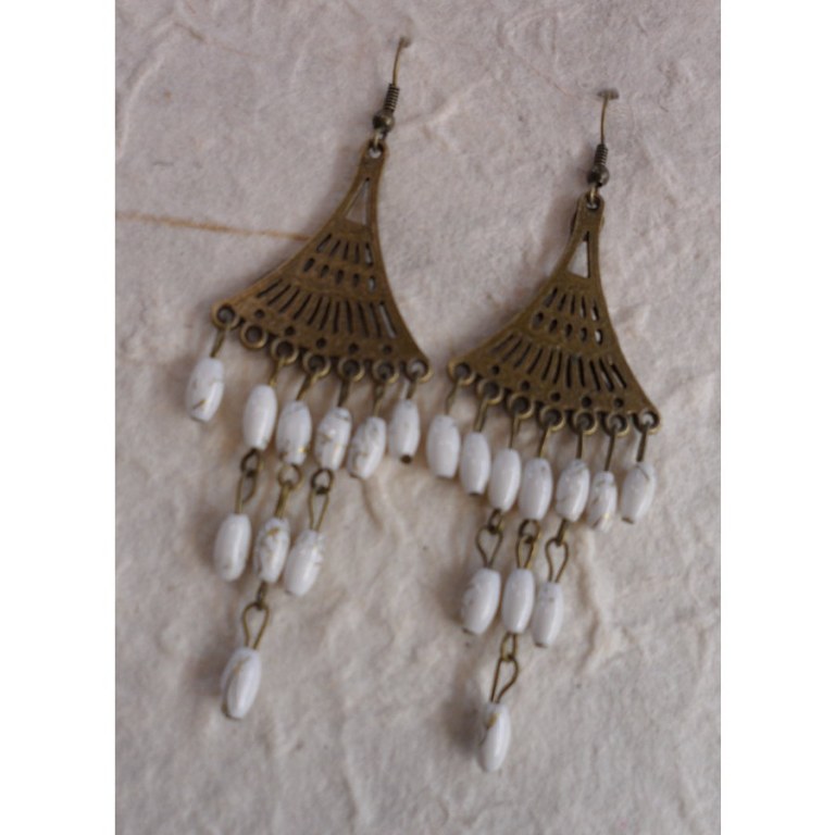 Boucles d'oreilles Phitsamaï blanches