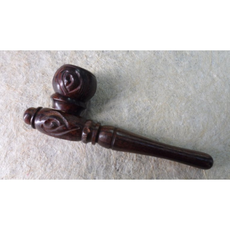 Pipe gravée marron