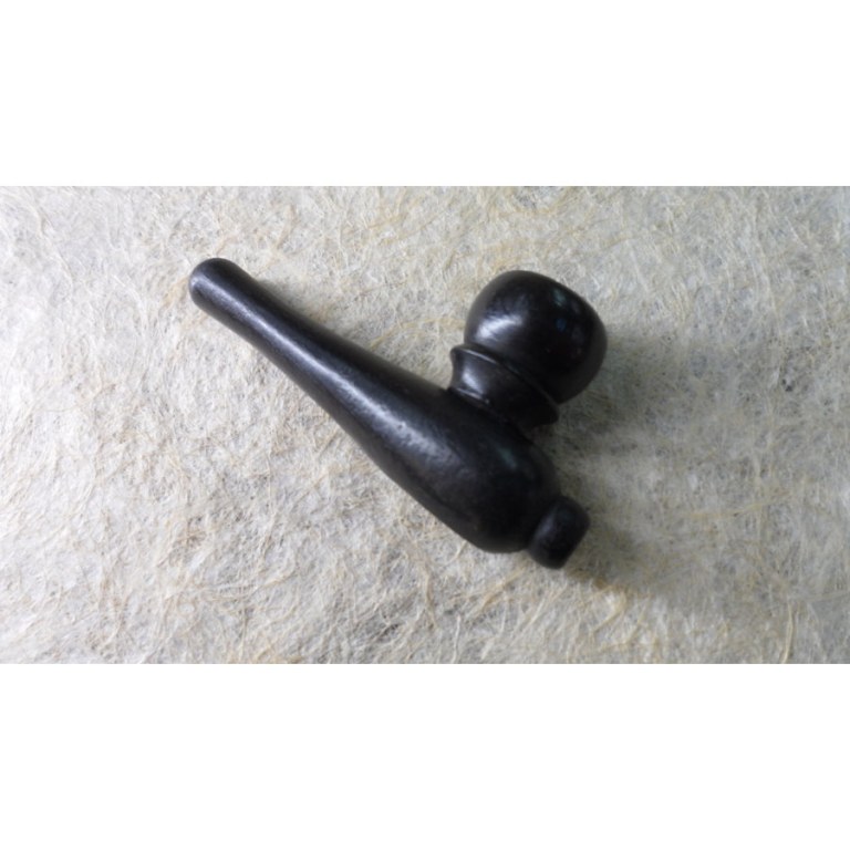 Pipe noire en bois 