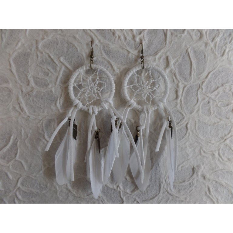 Pendants d'oreilles hisey blanc