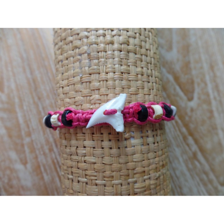 Bracelet dent de requin framboise