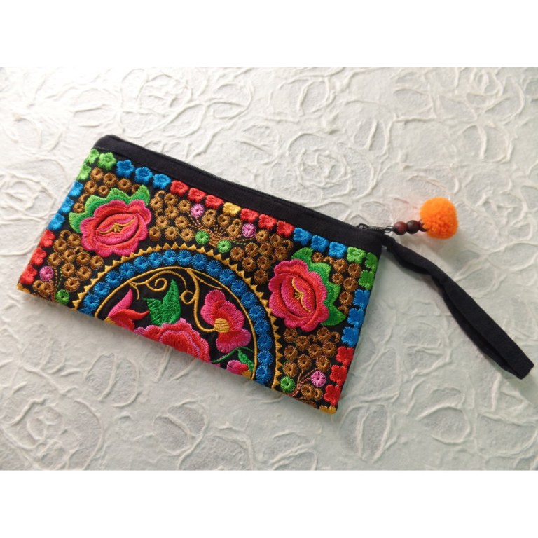 Trousse brodée Paï rouge