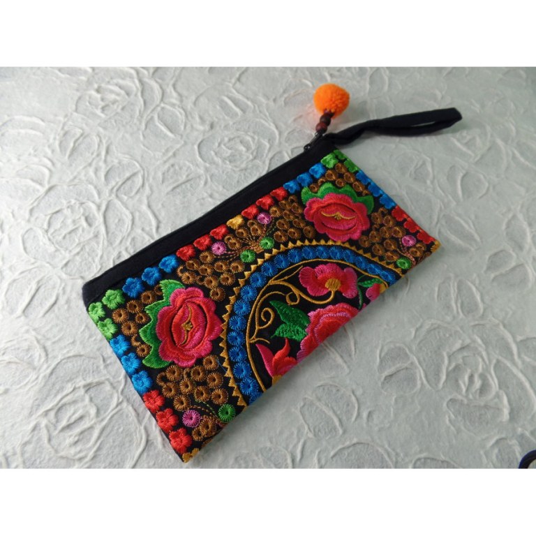 Trousse brodée Paï rouge