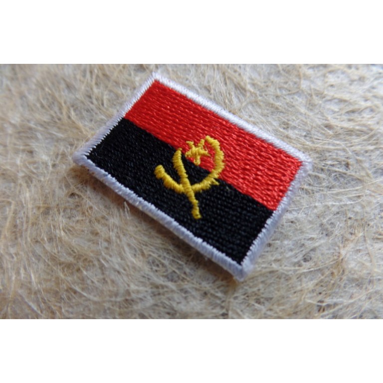 Mini écusson drapeau Angola