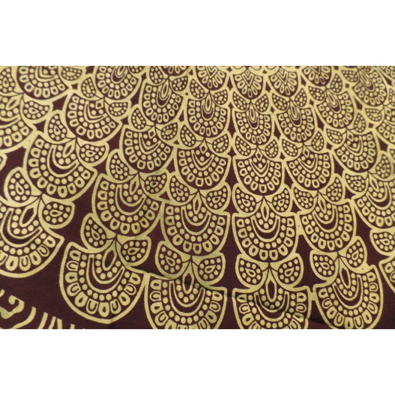 Petite tenture rosace et spires vertes