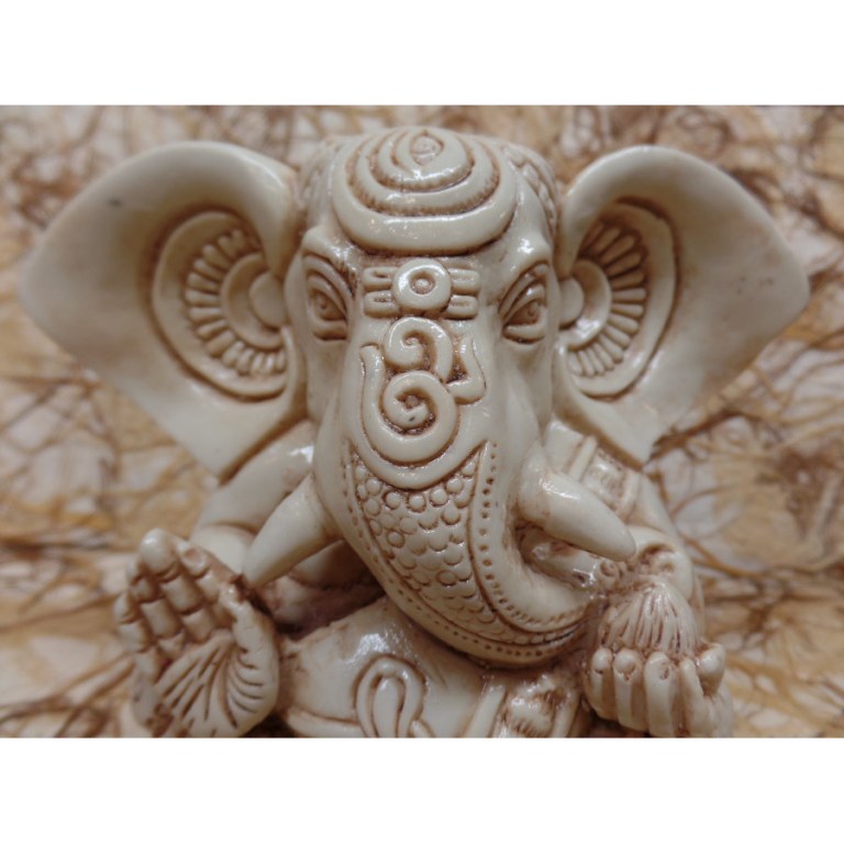 Bébé Ganesh en résine