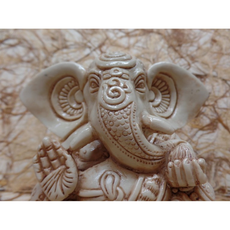 Bébé Ganesh en résine