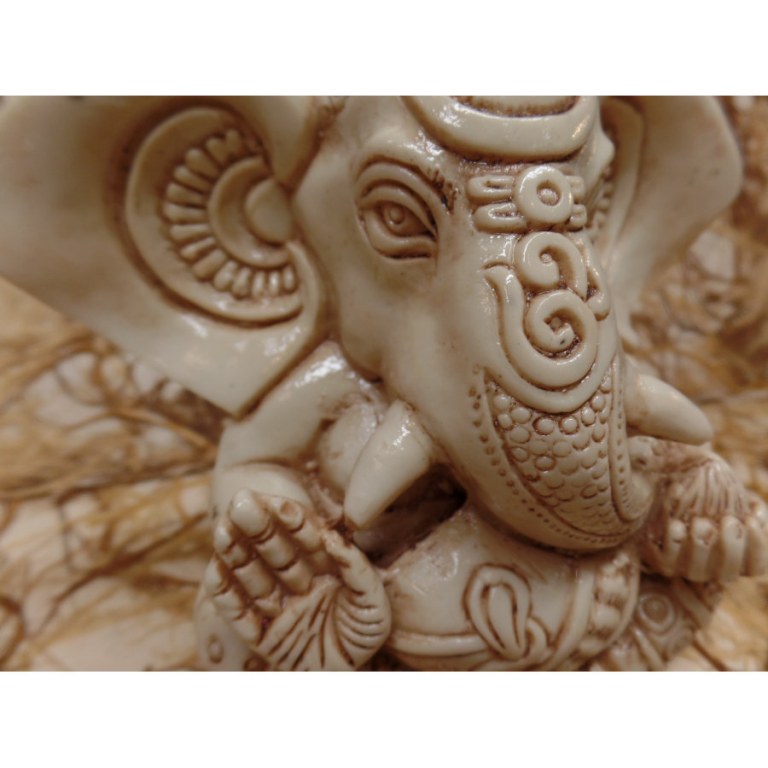 Bébé Ganesh en résine