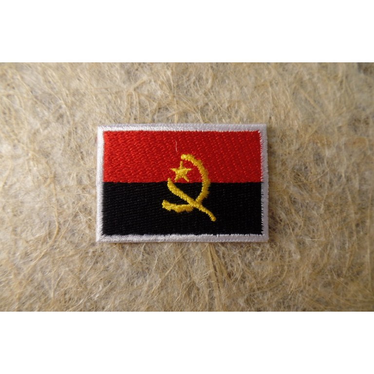 Ecusson drapeau Angola