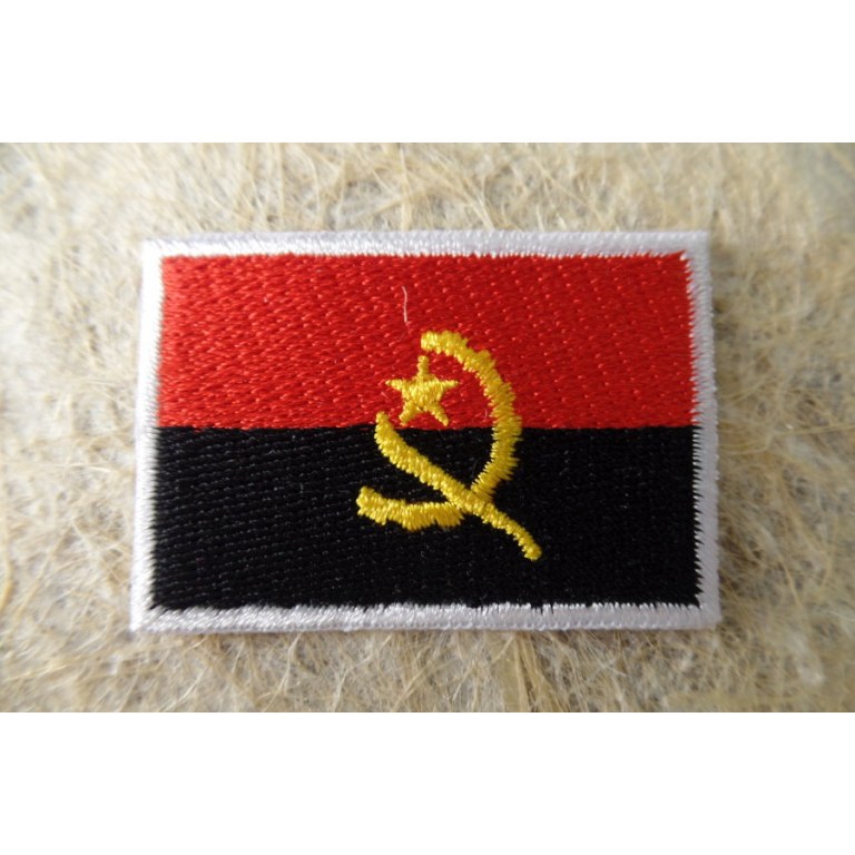 Ecusson drapeau Angola
