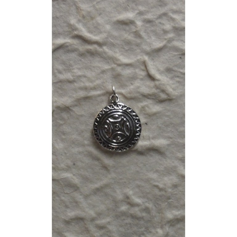 Pendentif rond celtika