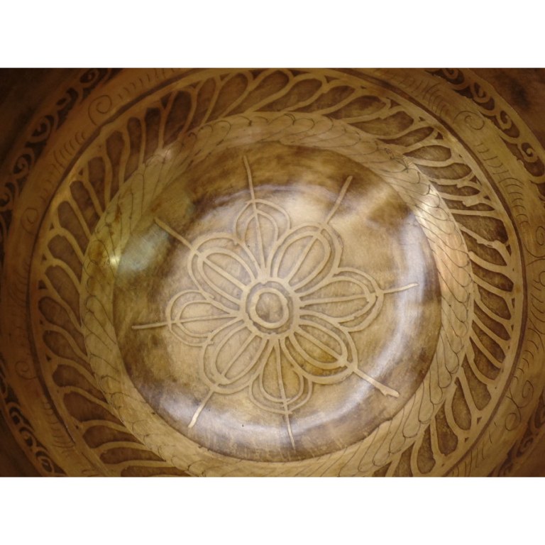 Bol chantant gravé fleur