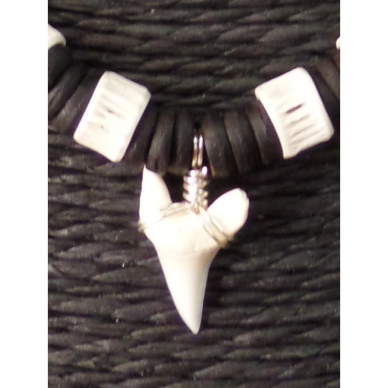 Collier Papara dent de requin mako 1