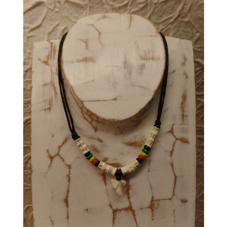 Collier Taapuna dent de requin blanc rasta 12 perles os 