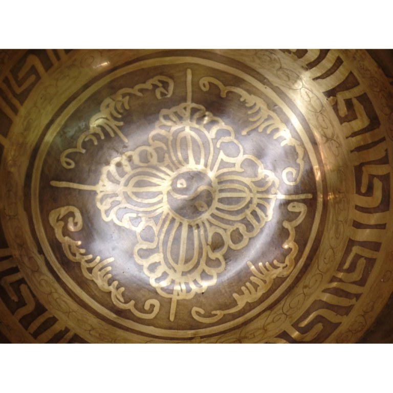 Bol tibétain gravé conque