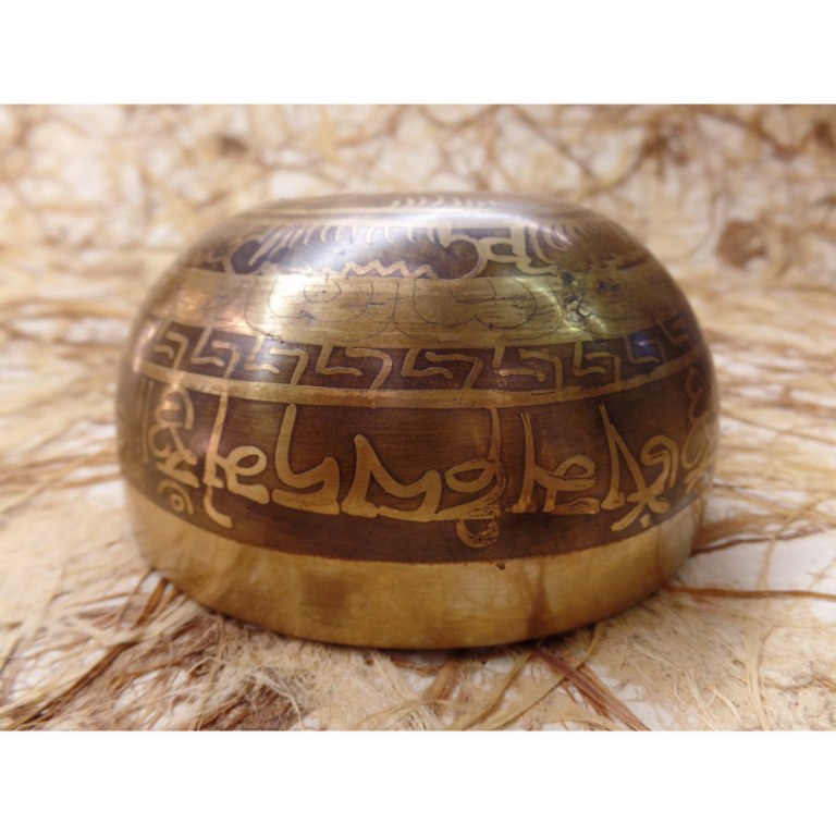 Bol tibétain gravé conque