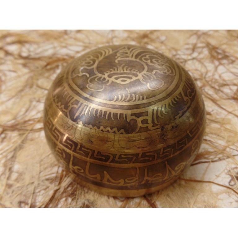 Bol tibétain gravé conque