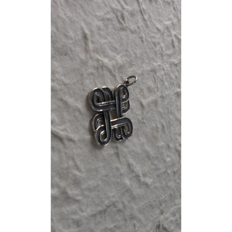 Pendentif nœud infini