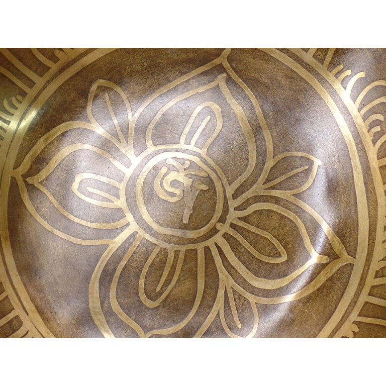 Bol tibétain gravé fleur de lotus Aum et yin yang