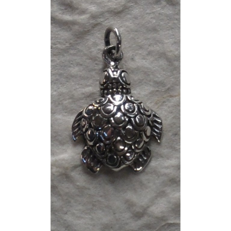 Pendentif tortue écailles