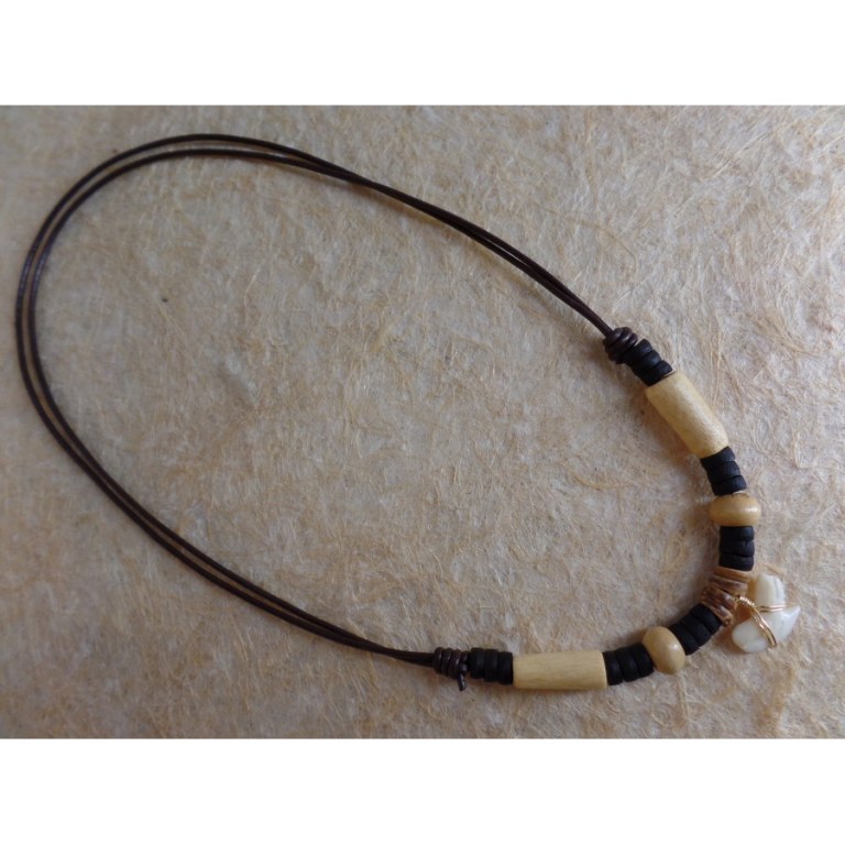 Collier Vairao dent de requin tigre 5