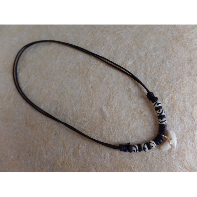 Collier Vairao dent de requin tigre 6