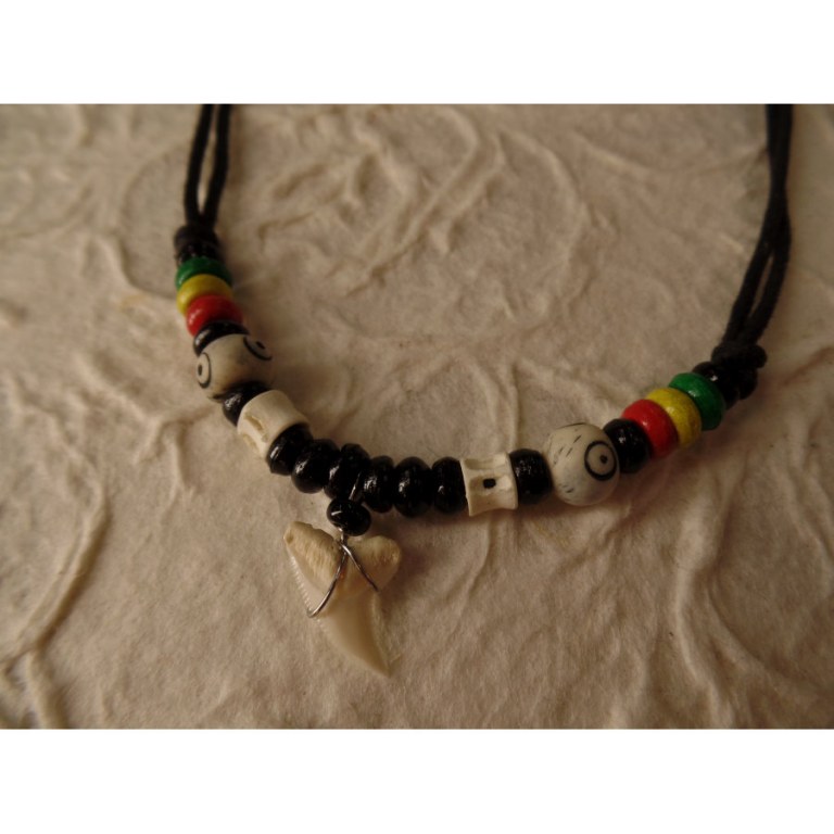 Collier Taapuna dent de requin blanc rasta 2