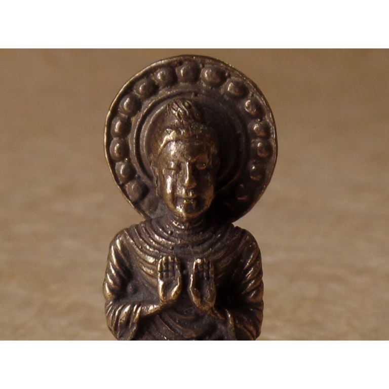 Bouddha gris abhaya