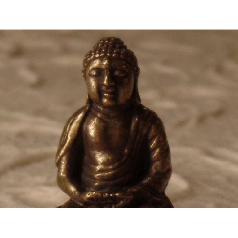 Miniature Bouddha en méditation