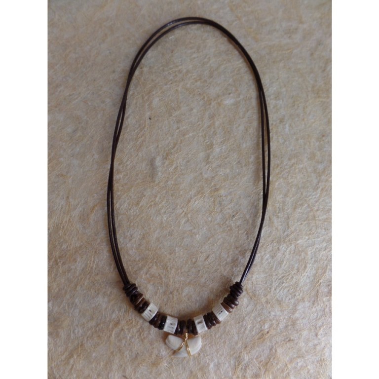 Collier Vairao dent de requin tigre 10