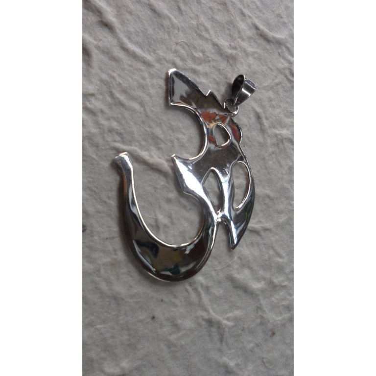 Grand pendentif argent Om