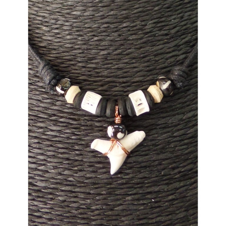 Collier Maraa dent de requin blanc 8