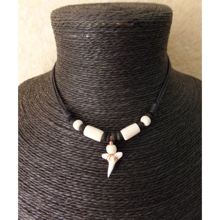 Collier Maraa dent de requin blanc 7