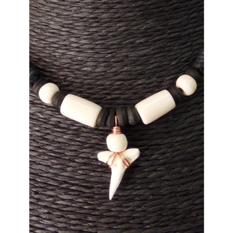 Collier Maraa dent de requin blanc 7