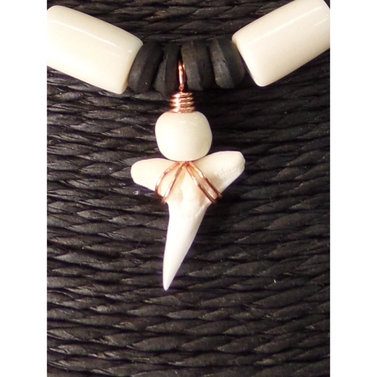 Collier Maraa dent de requin blanc 7