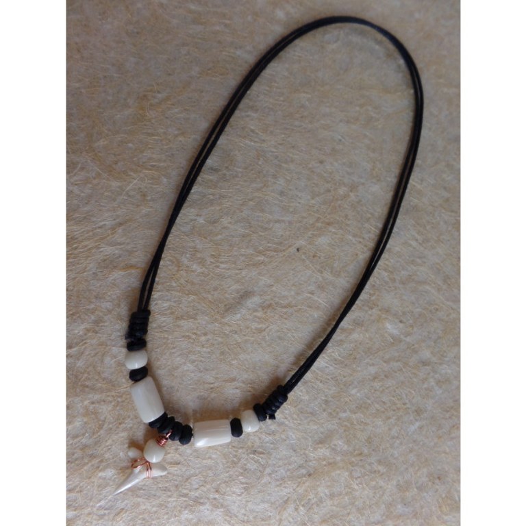 Collier Maraa dent de requin blanc 7