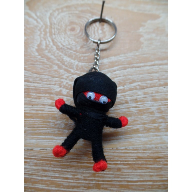 Porte clés ninja rouge/noir