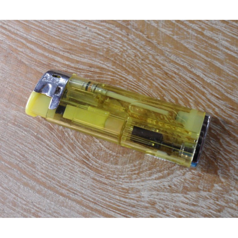 Briquet lampe jaune