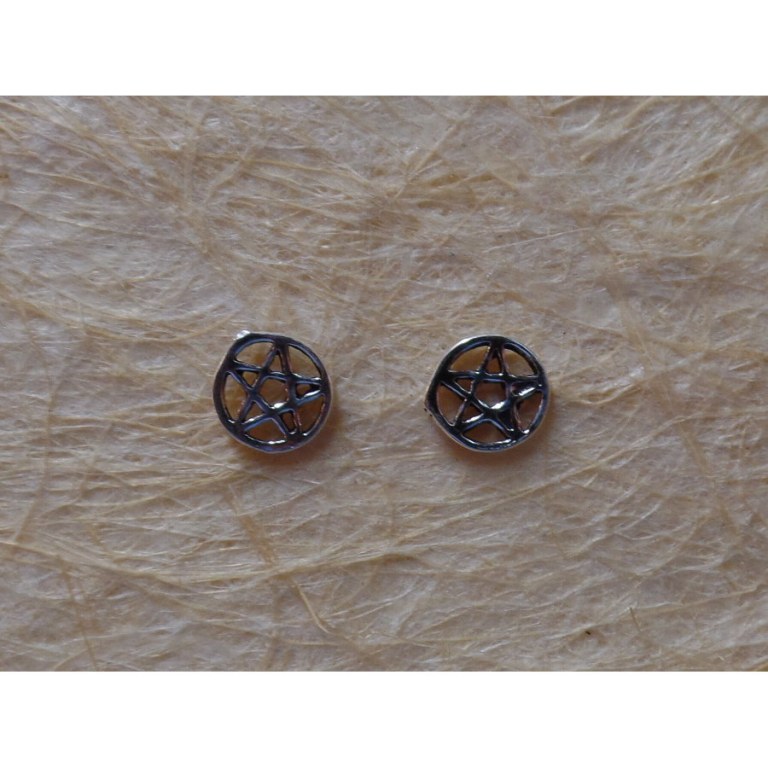 Clous d'oreilles pentacle