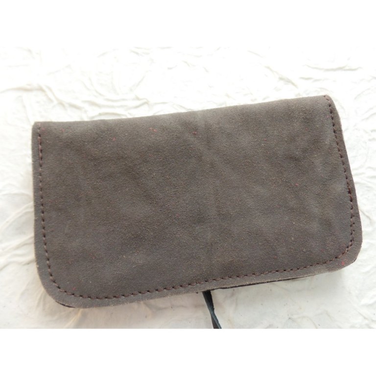 Blague à tabac croûte de cuir gris écusson triskèle