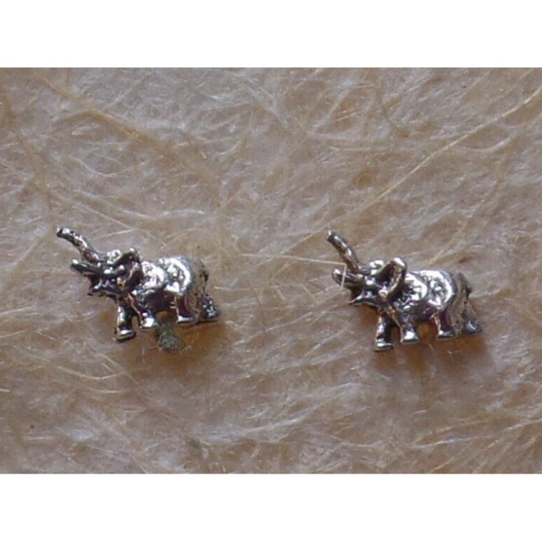 Clous d'oreilles éléphant