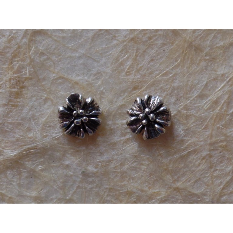 Clous d'oreilles bouton floral