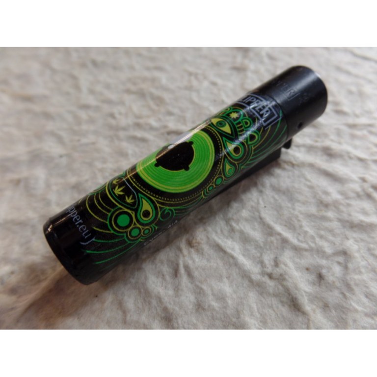 Briquet noir oeil vert