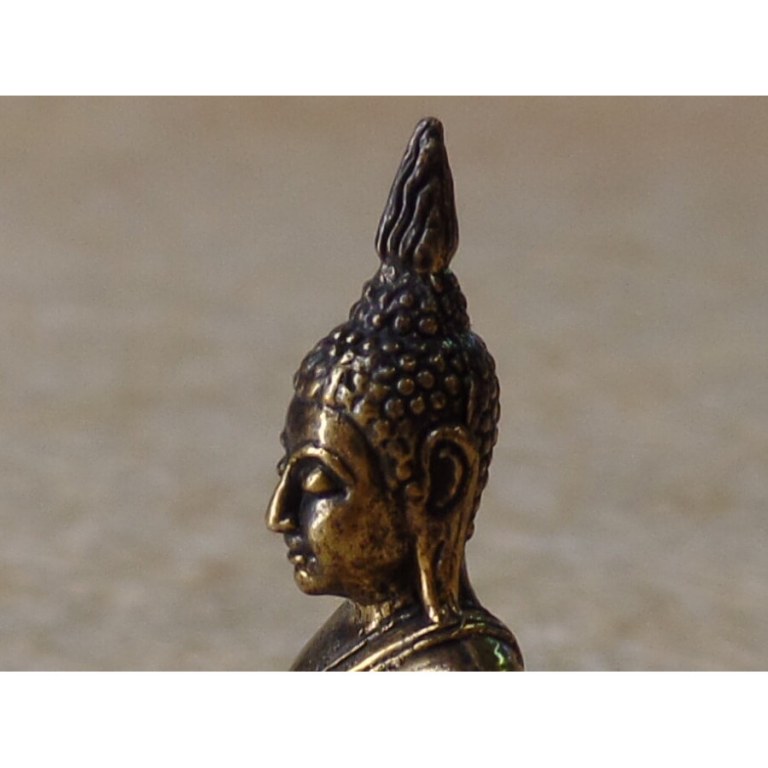 Miniature dorée Bouddha Bhumisparsa coiffe flamme